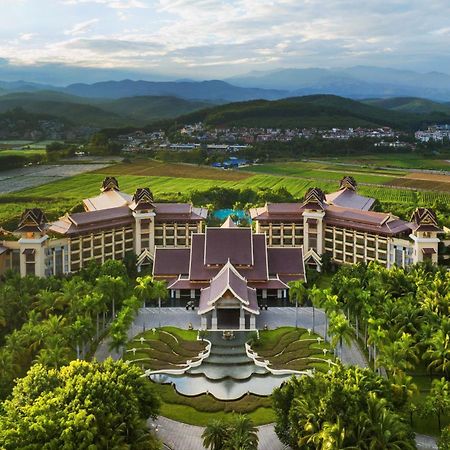 Sheraton Grand Xishuangbanna Hotel Jinghong Exterior photo